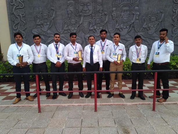 The Madvet sales team